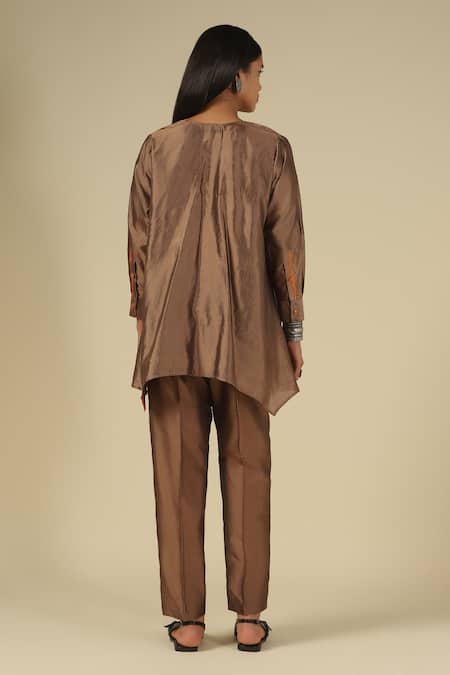 LATHA PUTTANNA Contrast Yoke Top 