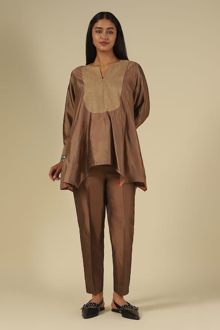 Buy LATHA PUTTANNA Brown Silk Embroidery Split V-neck Contrast Yoke Top Online at Aza Fashions Buy_LATHA PUTTANNA_Brown Silk Embroidery Split V-neck Contrast Yoke Top _Online_at_Aza_Fashions