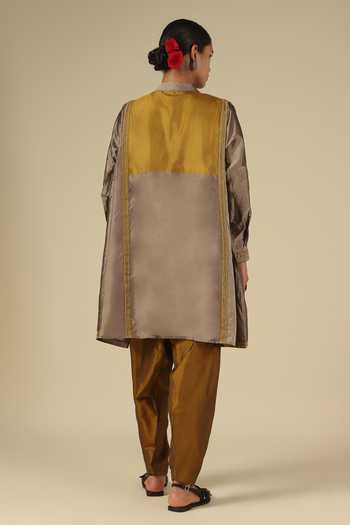 LATHA PUTTANNA Silk Thread Embroidered Kurta With Salwar 