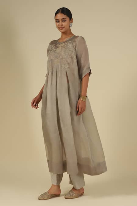 Buy_LATHA PUTTANNA_Grey Organza, Satin Embroidery Round Neck, Yes Silk Thread Long Kurta _Online_at_Aza_Fashions