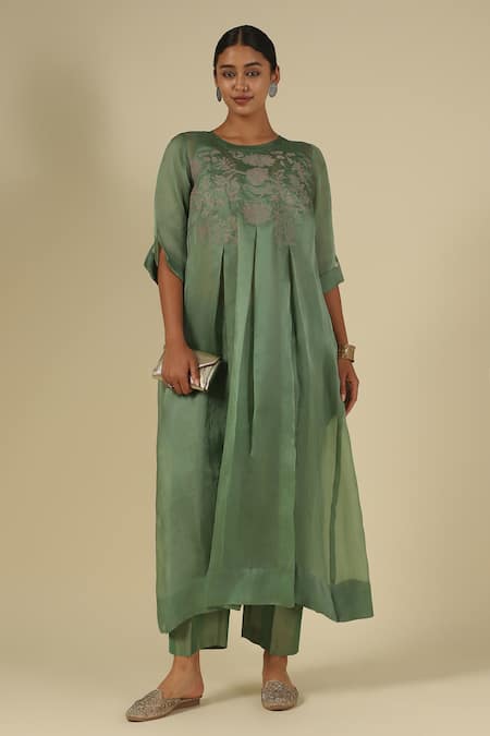 LATHA PUTTANNA Silk Thread Embroidered Kurta 