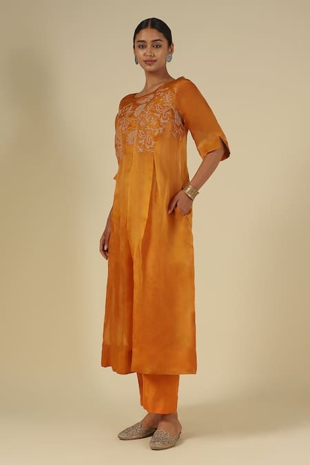 LATHA PUTTANNA Yellow Organza, Satin Embroidery Round Neck Yoke Kurta at Aza Fashions LATHA PUTTANNA_Yellow Organza, Satin Embroidery Round Neck Yoke Kurta _at_Aza_Fashions