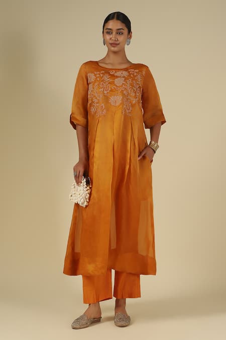 LATHA PUTTANNA Embroidered Yoke Kurta 