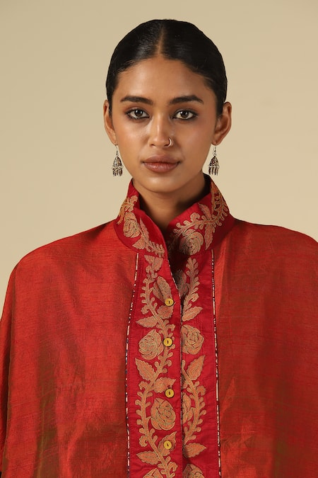 Shop_LATHA PUTTANNA_Red Silk Embroidery, Zari Mandarin Collar Raw Top 