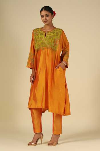 Shop LATHA PUTTANNA Orange Silk Embroidery Round Neck, Yes Yoke Kurta Set Online at Aza Fashions Shop_LATHA PUTTANNA_Orange Silk Embroidery Round Neck, Yes Yoke Kurta Set _Online_at_Aza_Fashions