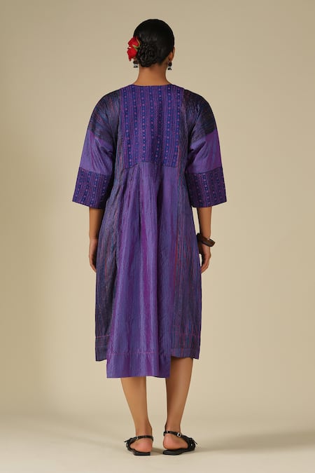 LATHA PUTTANNA Thread Embroidered Midi Dress 