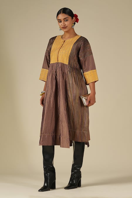 Shop_LATHA PUTTANNA_Gold Silk Embroidery Round Neck Thread Kurta _Online_at_Aza_Fashions