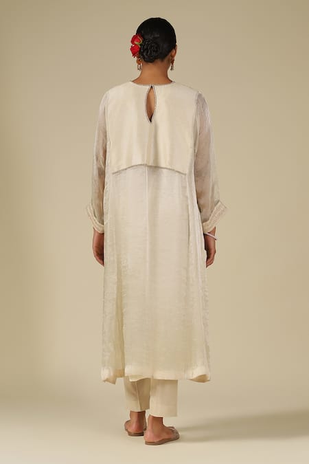 LATHA PUTTANNA Silk Thread Embroidered Kurta Set 