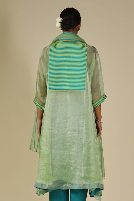 Buy LATHA PUTTANNA Mint Silk, Cotton, Organza V-neck, Yes Contrast Yoke Kurta Set Buy_LATHA PUTTANNA_Mint Silk, Cotton, Organza V-neck, Yes Contrast Yoke Kurta Set