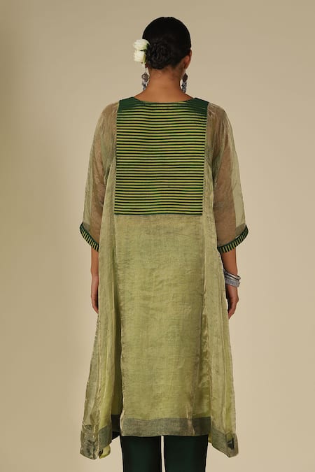 Shop_LATHA PUTTANNA_Green Silk, Cotton, Organza, Tissue V-neck Contrast Yoke Kurta Set _Online_at_Aza_Fashions