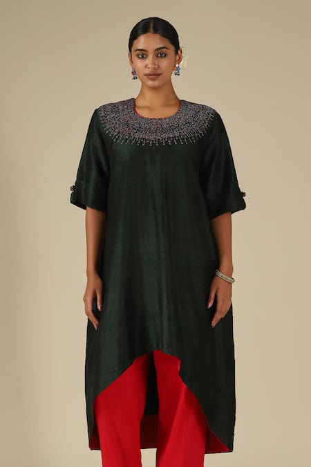Buy_LATHA PUTTANNA_Green Silk Beads Round Neck, Yes Embellishment Kurta Set _Online_at_Aza_Fashions