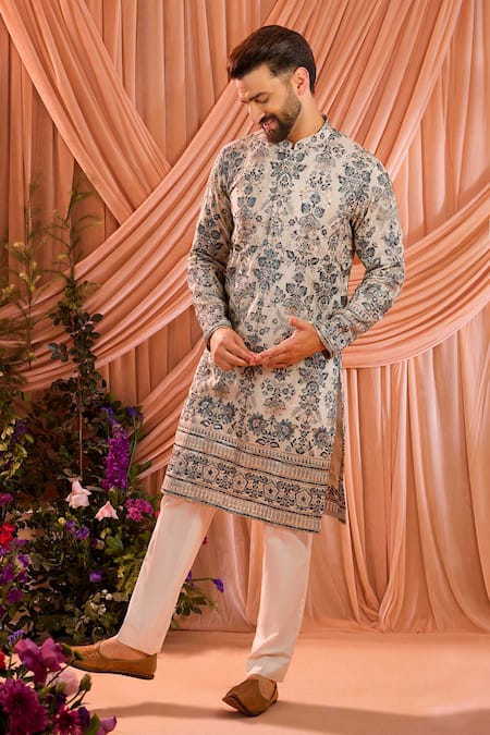 Kasbah_Gold Tissue Embroidery, Sequins, Zari Floral Chikankari Kurta _Online_at_Aza_Fashions