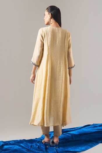 Shop Samyukta Singhania Beige Chanderi, Shantoon Embroidery, Sequins, Mirrors, Lace Mul Kurta Set at Aza Fashions Shop_Samyukta Singhania_Beige Chanderi, Shantoon Embroidery, Sequins, Mirrors, Lace Mul Kurta Set _at_Aza_Fashions