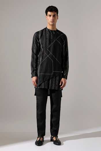 Son Of A Noble Snob_Black Linen Caivs Riplee Kurta And Pant Set _at_Aza_Fashions