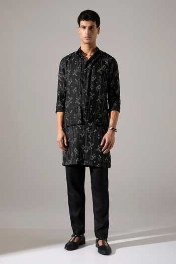 Buy_Son Of A Noble Snob_Black Linen Cameron Plus Minus Print Bundi _Online_at_Aza_Fashions