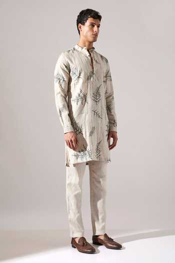 Son Of A Noble Snob_Ivory Linen Amos Fern Kurta Set _Online_at_Aza_Fashions