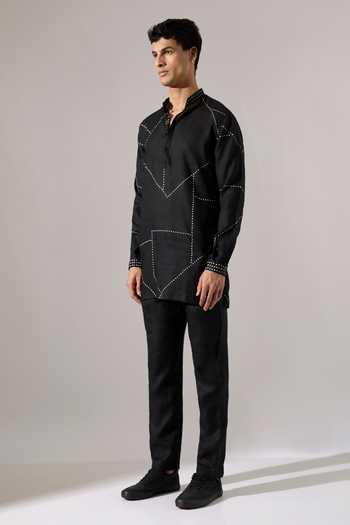 Shop Son Of A Noble Snob Black Linen Daniel Riplee Printed Kurta Set Online at Aza Fashions Shop_Son Of A Noble Snob_Black Linen Daniel Riplee Printed Kurta Set _Online_at_Aza_Fashions