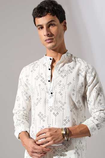 Son Of A Noble Snob_White Linen Elliot Plus Minus Kurta Set _Online_at_Aza_Fashions