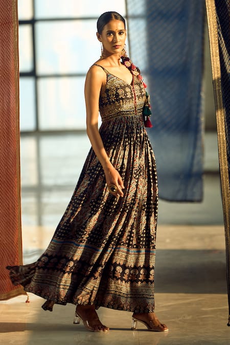 Buy_Samyukta Singhania_Black Satin, Chiffon, Viscose, Modal Tassels, Embroidery Printed And Anarkali Set 