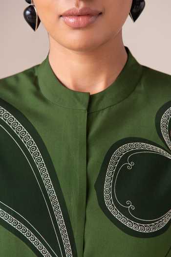 Shop_Ampm_Green Silk Mandarin Collar Saeeda Filigree Pattern Jacket With Belt _Online_at_Aza_Fashions