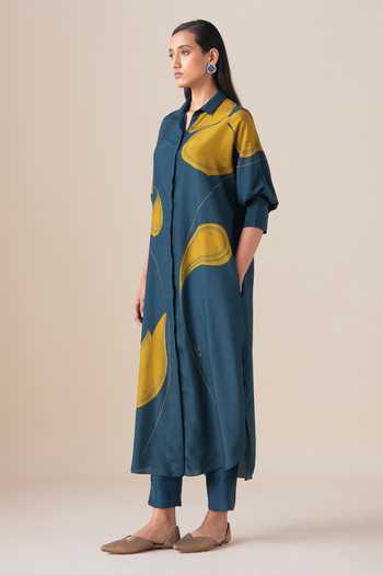 Buy_Ampm_Blue Silk Collared Filigree Pattern Tunic And Pant Set _Online_at_Aza_Fashions