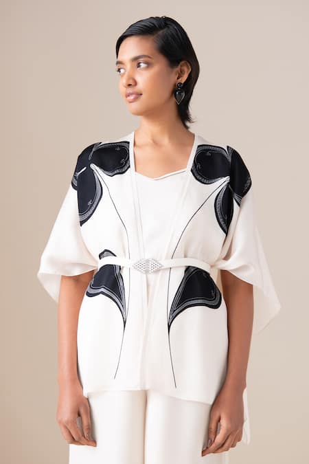 Ampm Ivory Organza, Satin Open Neck, Scoop Veya Filigree Pattern Cape And Palazzo Set Online at Aza Fashions Ampm_Ivory Organza, Satin Open Neck, Scoop Veya Filigree Pattern Cape And Palazzo Set _Online_at_Aza_Fashions