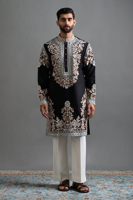 Gargee Designers Viraasat Embroidered Kurta Set 