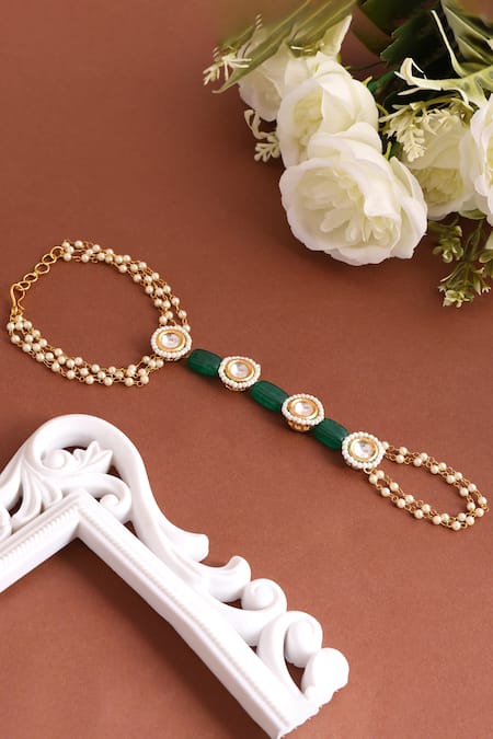 Ruby Raang Kundan Pearl Embellished Haathphool 