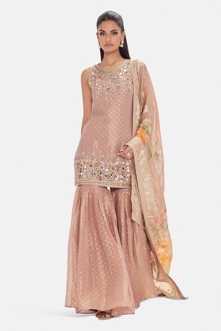 Basanti Kapde aur Koffee Gold Tissue Sequins, Beads, Mirrors, Zari Round Rose Cendree Kurta Sharara Set Online at Aza Fashions Basanti Kapde aur Koffee_Gold Tissue Sequins, Beads, Mirrors, Zari Round Rose Cendree Kurta Sharara Set _Online_at_Aza_Fashions