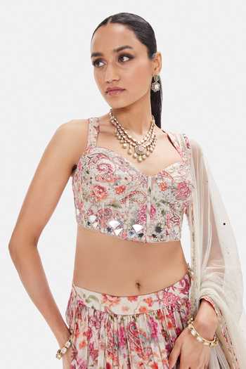 Buy_Basanti Kapde aur Koffee_Pink Organza Sequins, Beads, Pearls, Zari Sweetheart Sacred Gardenia Lehenga Set _Online_at_Aza_Fashions