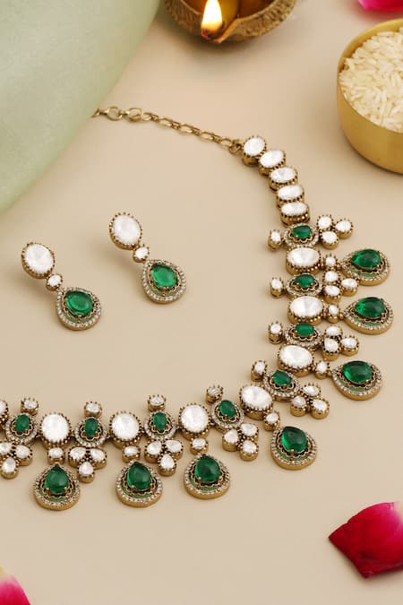 Ruby Raang Kundan Studded Necklace Set 
