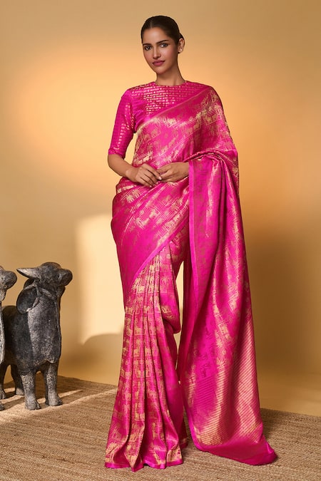 Masaba Chaand Chaukor Saree With Unstitched Blouse Piece 