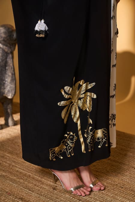 Buy Masaba Black Silk, Crepe Tassels, Foil Printing V-neck And White Tropical Nandi Kaftan Buy_Masaba_Black Silk, Crepe Tassels, Foil Printing V-neck And White Tropical Nandi Kaftan
