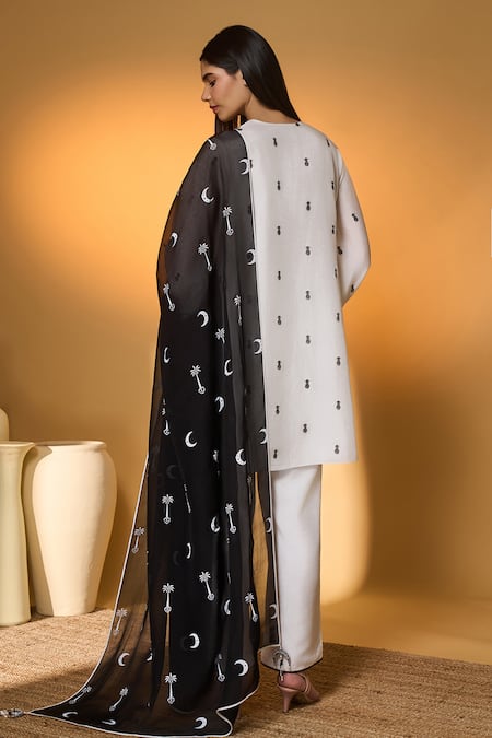 Masaba Pine-Code Embroidered & Printed Kurta Set 