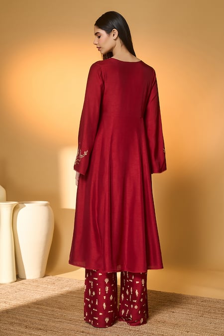 Buy_Masaba_Red Silk, Organza Zari, Lace, Tassels V-neck Deer Totem Print Kurta Sharara Set _Online_at_Aza_Fashions