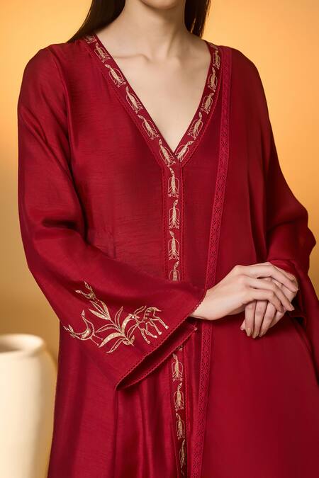 Buy_Masaba_Red Silk, Organza Zari, Lace, Tassels V-neck Deer Totem Print Kurta Sharara Set 