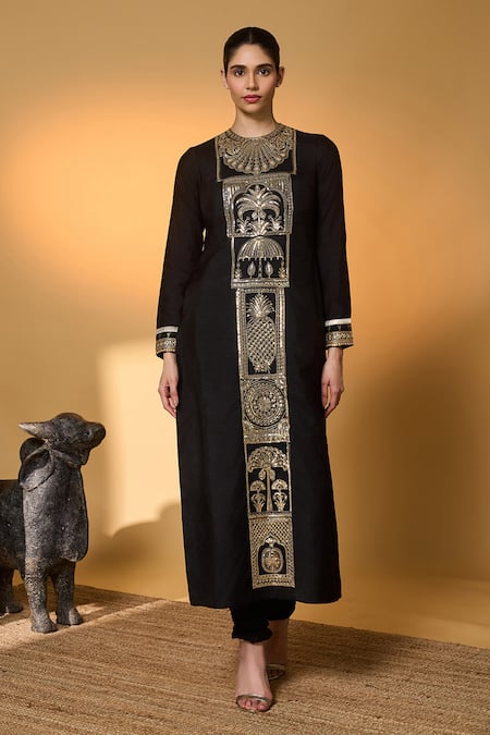 Buy_Masaba_Black Silk Sequins, Gota Patti, Lace Round Neck Khidki Embroidered Kurta Set _Online_at_Aza_Fashions