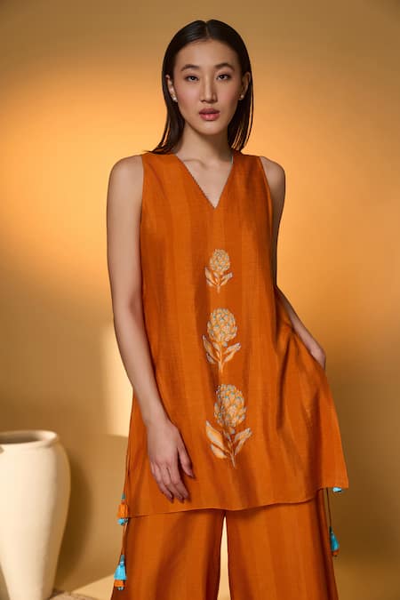 Buy_Masaba_Orange Silk Beads, Pearls, Tassels V-neck Saffron Sky Striped Kurta Set _Online_at_Aza_Fashions