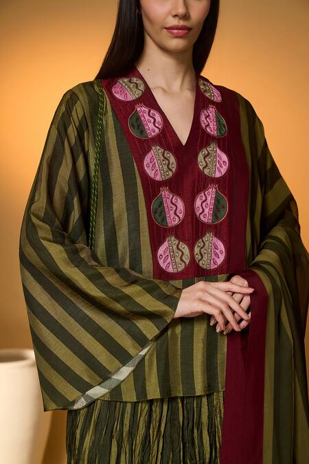 Buy_Masaba_Green Silk, Organza Tassels V-neck Anar Garden Printed Skirt Set _Online_at_Aza_Fashions