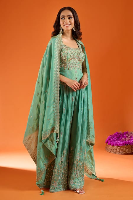 Buy_Samyukta Singhania_Green Viscose Georgette Embroidery Scoop Neck Lehenga Set 