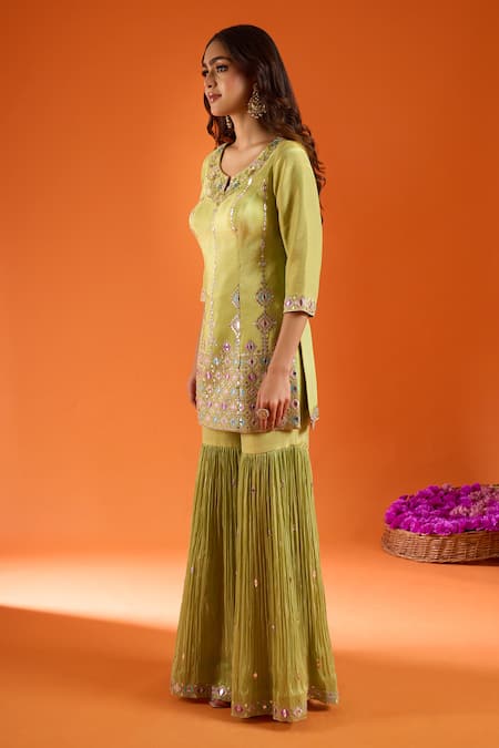 Buy Samyukta Singhania Green Silk, Organza Embroidery, Mirrors Keyhole Neck, Yes Kurta Gharara Set Buy_Samyukta Singhania_Green Silk, Organza Embroidery, Mirrors Keyhole Neck, Yes Kurta Gharara Set