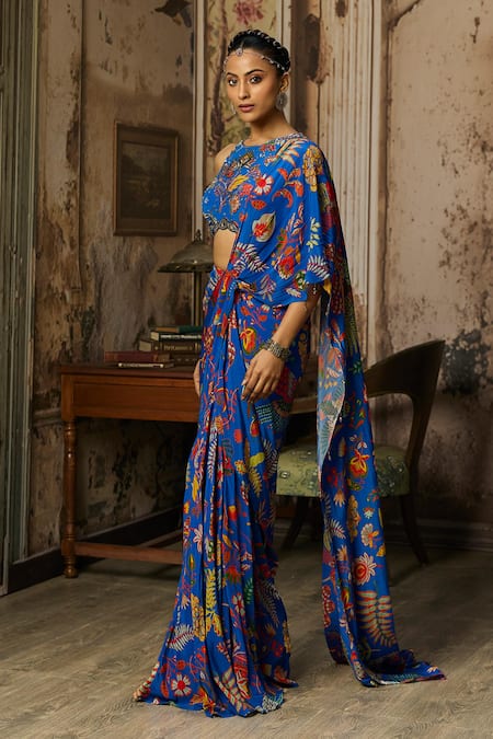 Diyarajvvir_Blue Crepe Embroidery Halter Neck Printed Draped Saree And Blouse Set _Online_at_Aza_Fashions