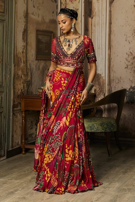 Diyarajvvir Floral Print Pre-Draped Saree With Blouse 