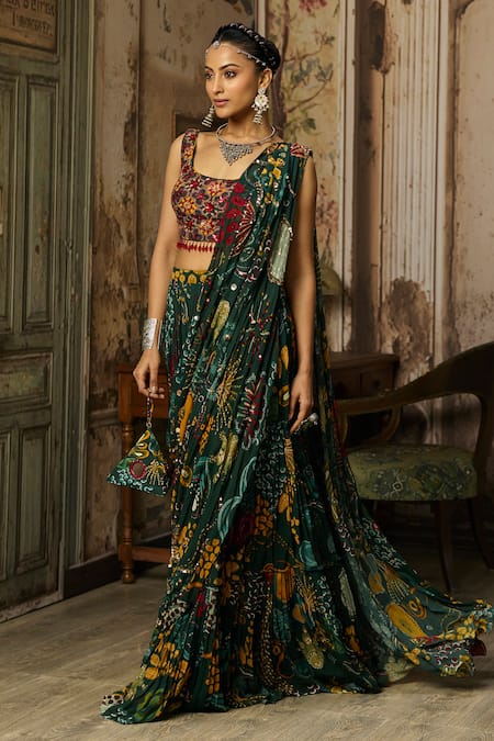 Buy_Diyarajvvir_Green Georgette, Crepe Mirrors, Printed Pre-draped Saree With Blouse _Online_at_Aza_Fashions