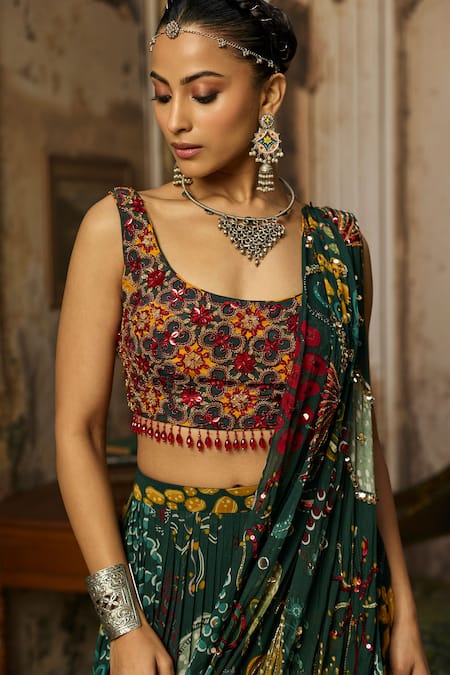 Shop_Diyarajvvir_Green Georgette, Crepe Mirrors, Printed Pre-draped Saree With Blouse _Online_at_Aza_Fashions