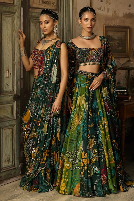 Diyarajvvir_Green Georgette, Crepe Mirrors, Printed Pre-draped Saree With Blouse _at_Aza_Fashions