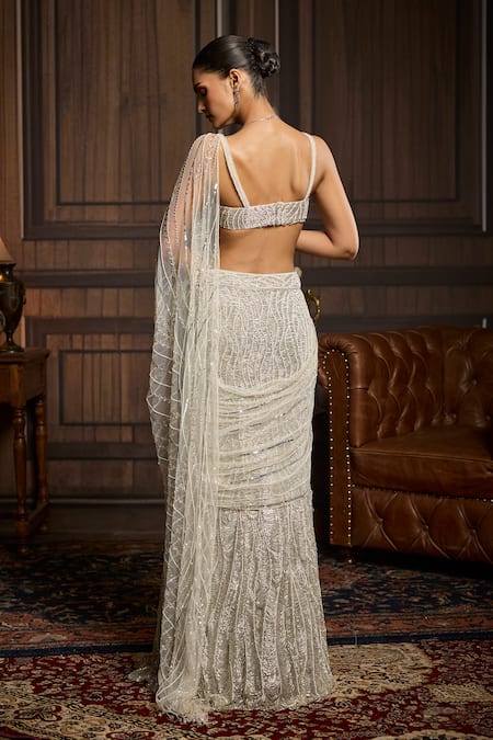 Diyarajvvir Embellished Pre-Draped Saree & Blouse Set 