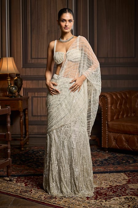 Diyarajvvir Embellished Pre-Draped Saree & Blouse Set 