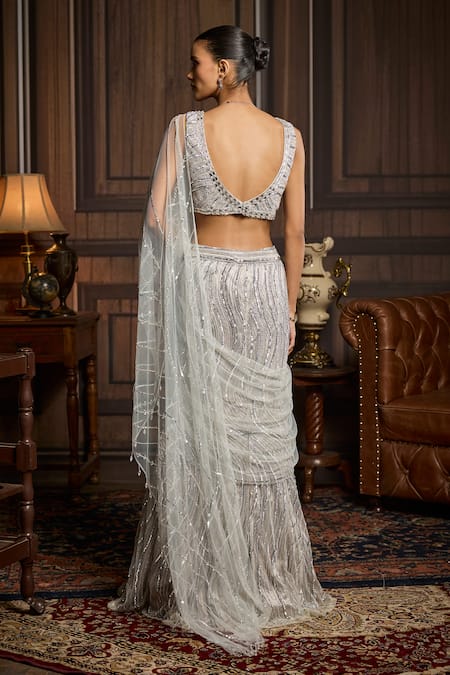 Diyarajvvir Linear Embellished Pre-Draped Saree & Blouse Set 