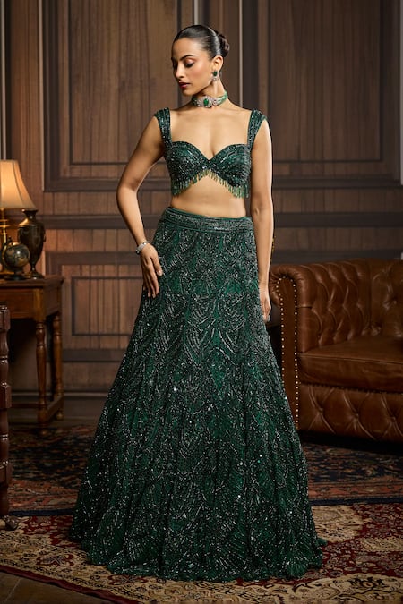 Diyarajvvir Embroidered Blouse & Mermaid Skirt Set 